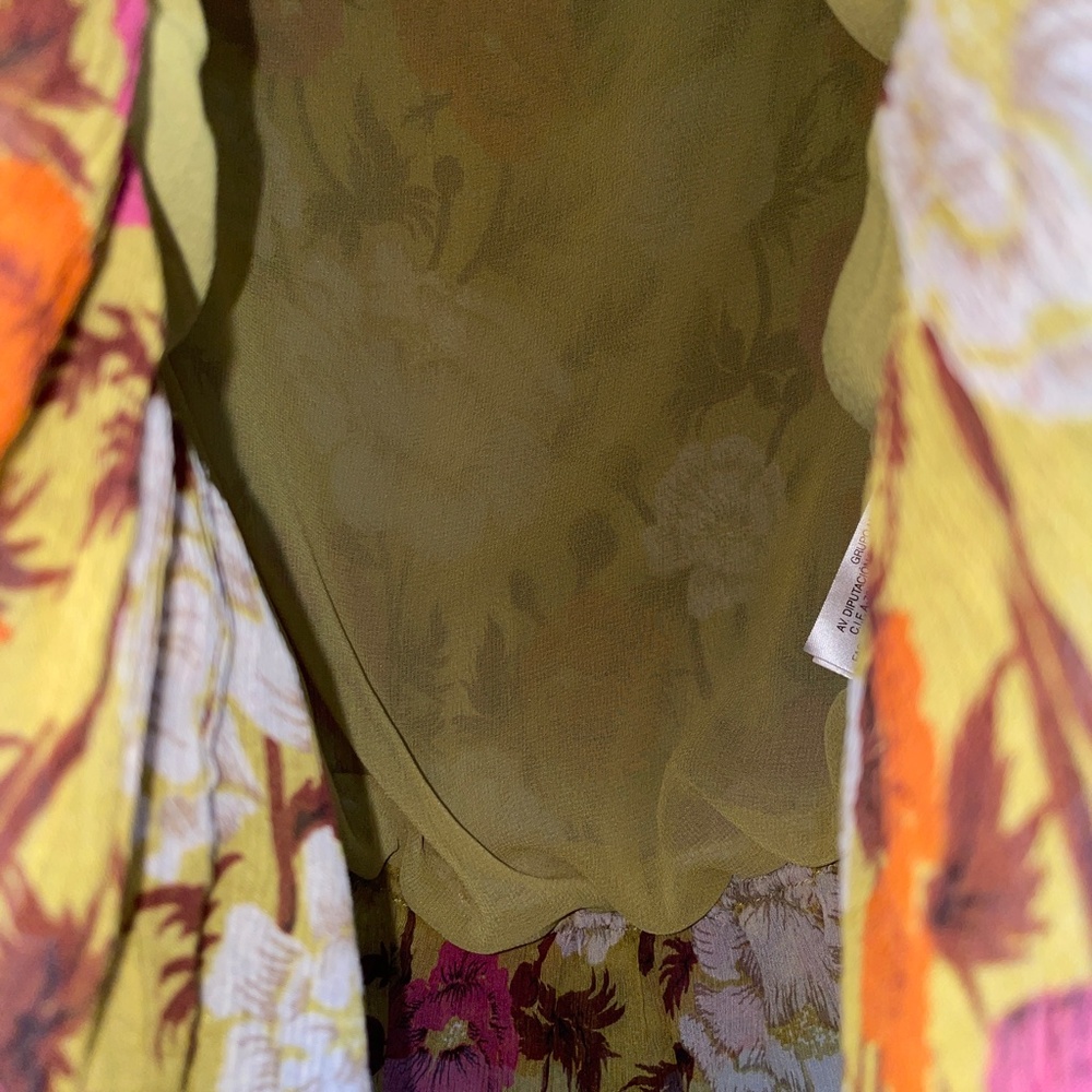 EUC Massimo Dutti Chiffon Ruffle Hem Floral Side Tie Top Size 8 - Picture 4 of 7
